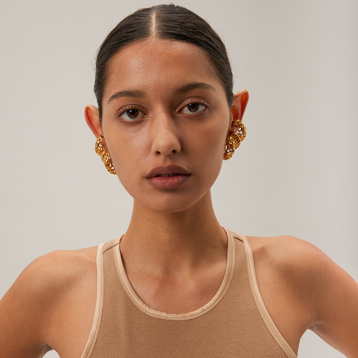 Hollow C-Shaped Earclip Earrings