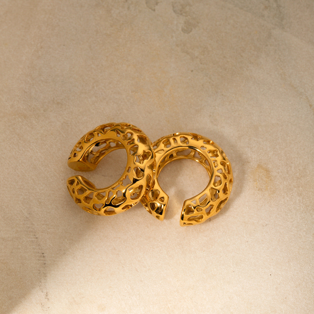 Hollow C-Shaped Earclip Earrings