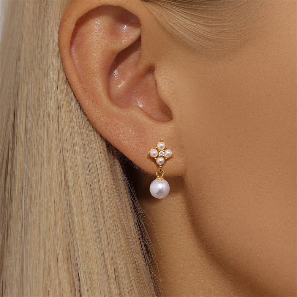 S925 Sterling Silver Petal Pearl Stud Earrings