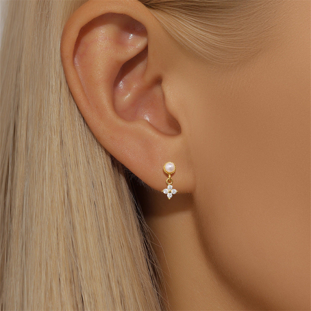 S925 Sterling Silver Petal Pearl Stud Earrings