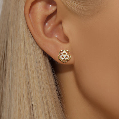 S925 Sterling Silver Petal Pearl Stud Earrings