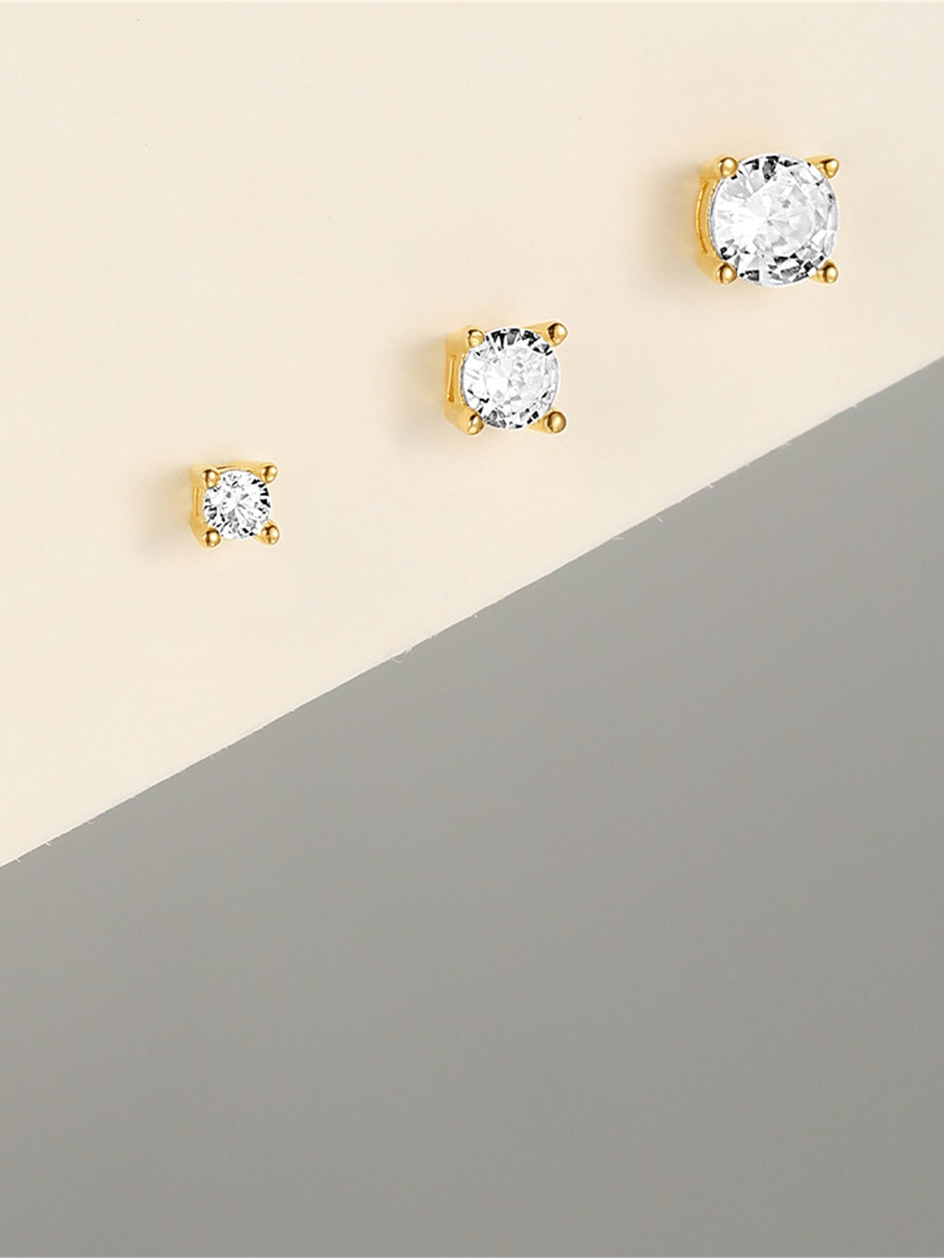 S925 Round Zirconia Stud Earrings– 2mm / 3mm / 4mm