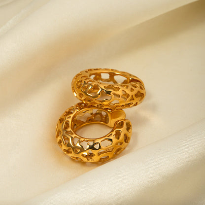 Hollow C-Shaped Earclip Earrings
