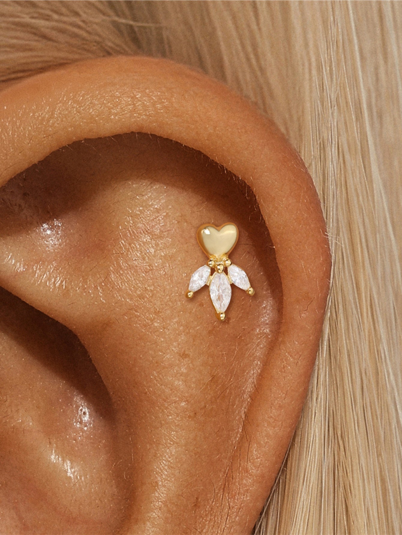 925 Sterling Silver Eternal Love Romantic Heart Cluster Flat Back Stud