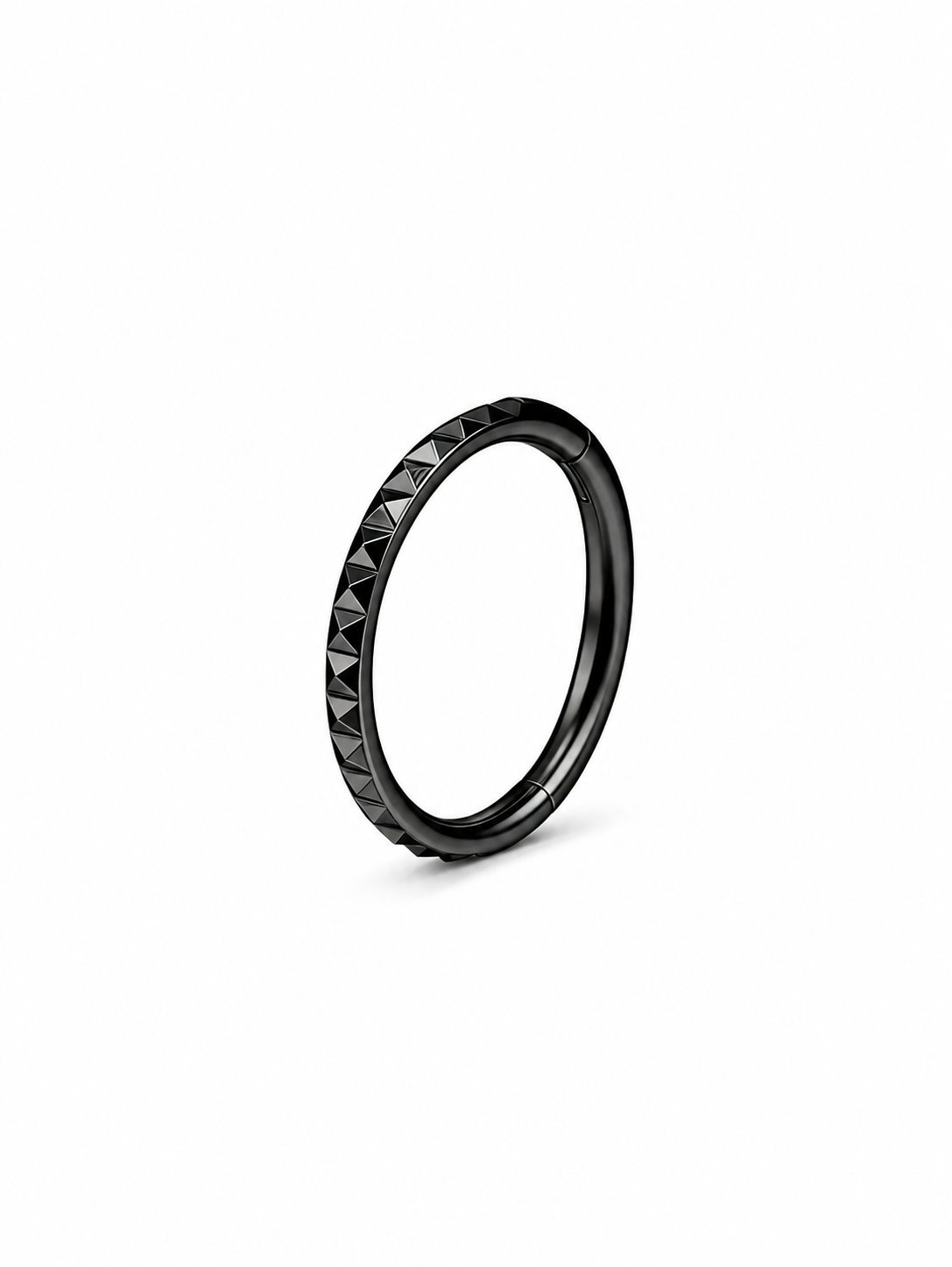 Black pyramid-faceted G23 titanium hinged clicker ring